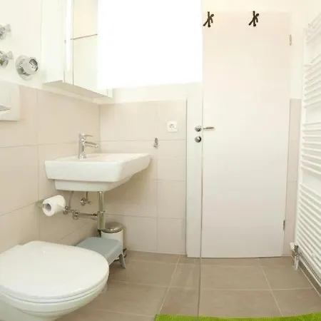 Weissensee Apartment *