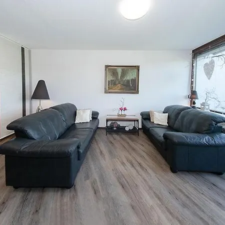 Weissensee Apartment *